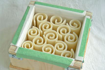 \"soap-curls-molded\"